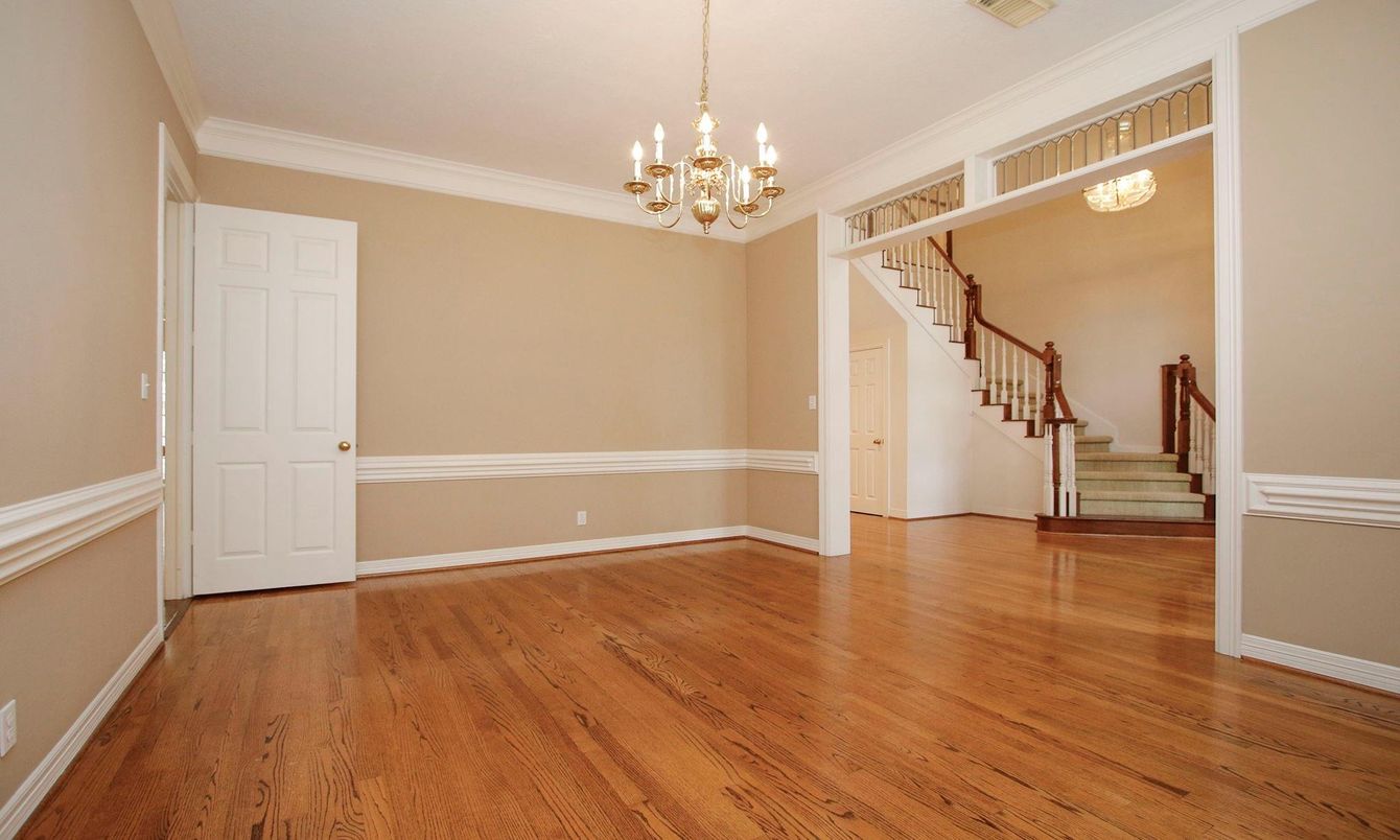 Chandelier, Empty room, Interior, Wood Texture Flooring