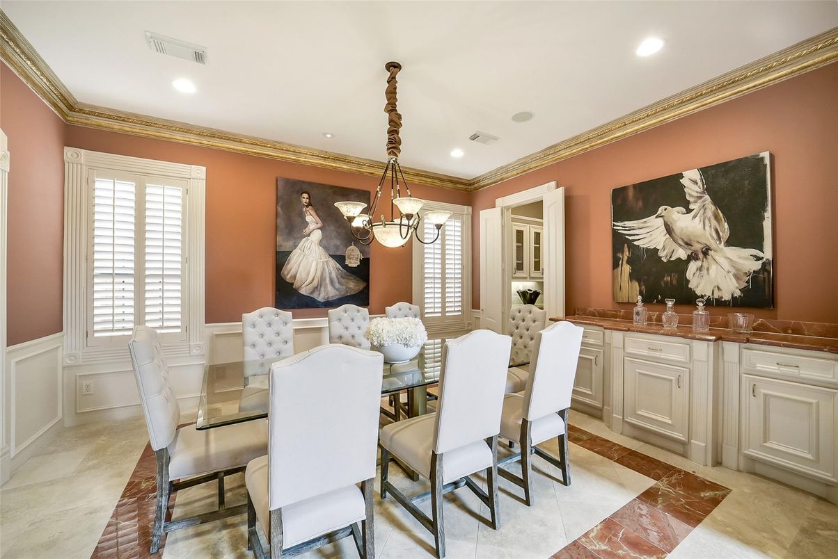 Dining room, Interior, Pendant Lights, Recessed Lighting
