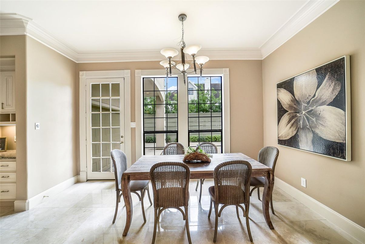 Chandelier, Dining room, Interior