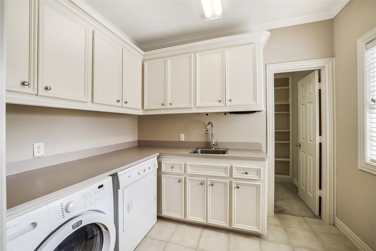 Interior, Washer