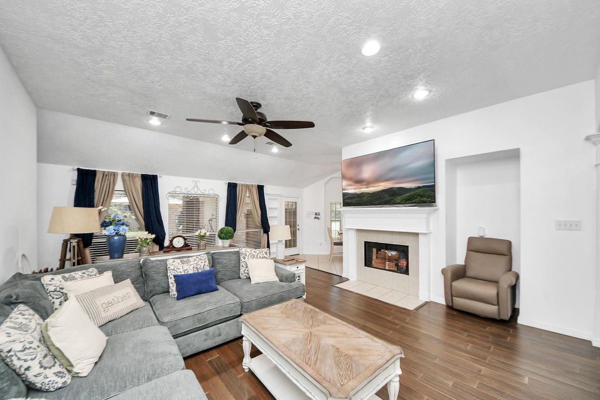 Fireplace, Interior, Living room, Recessed Lighting, Wood Texture Flooring