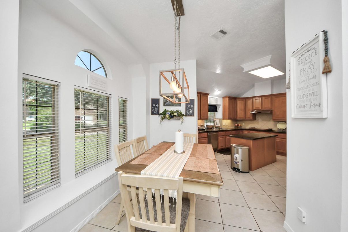 Dining room, Interior, Kitchen, Pendant Lights, Recessed Lighting