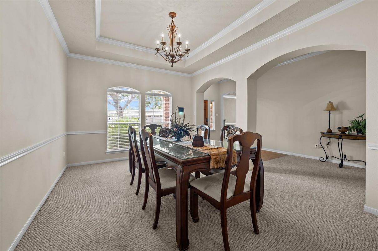Chandelier, Dining room, Interior