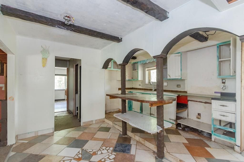 Interior, Wooden Beams