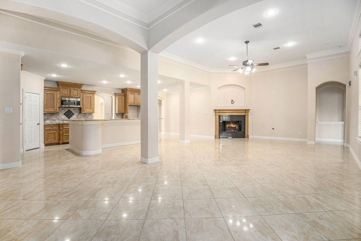Empty room, Fireplace, Interior, Kitchen, Recessed Lighting