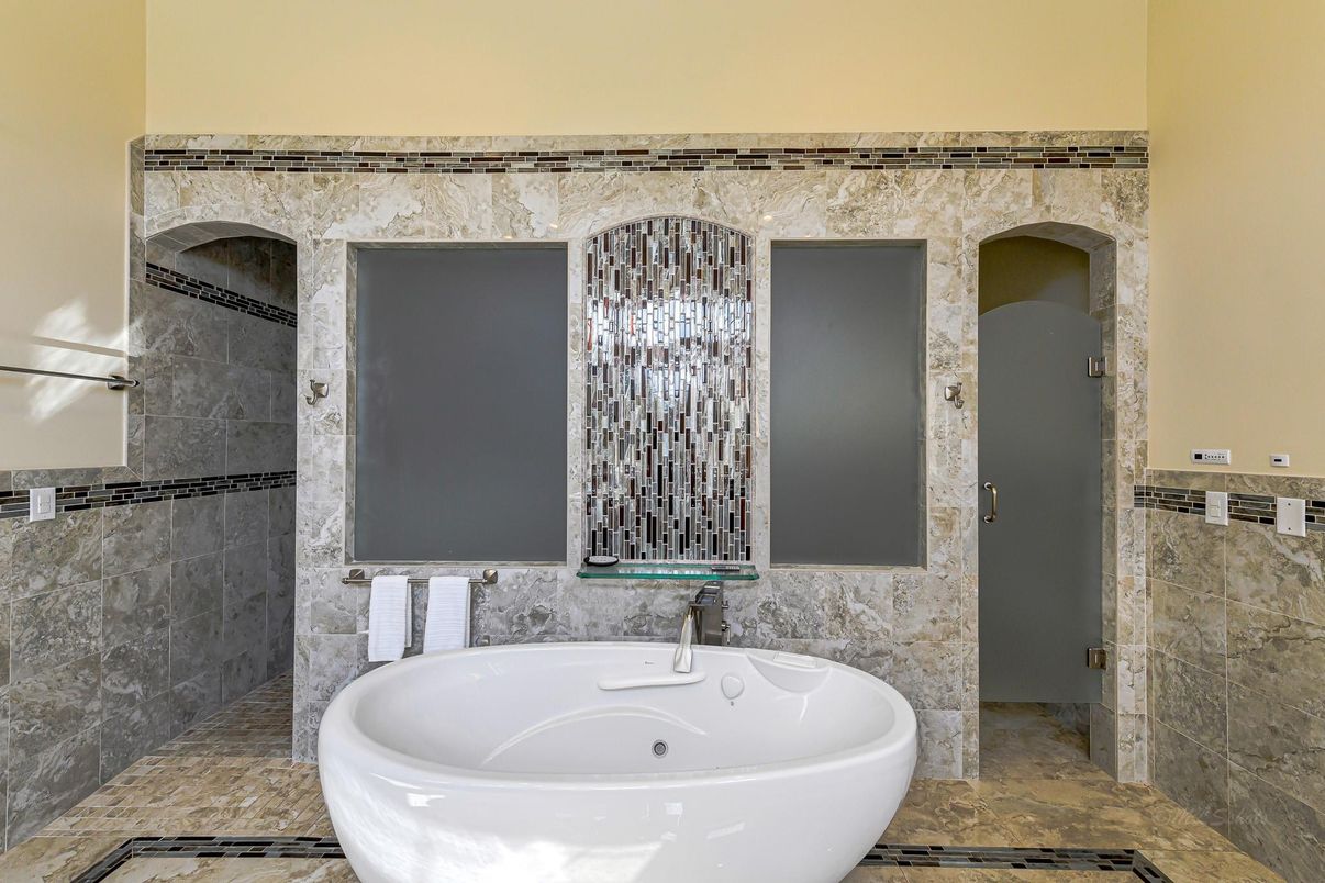 Bathroom, Free Standing Baths, Interior