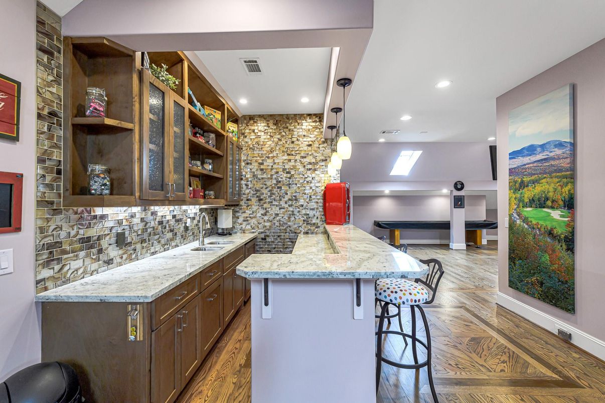 Interior, Kitchen, Pendant Lights, Recessed Lighting, Wood Texture Flooring