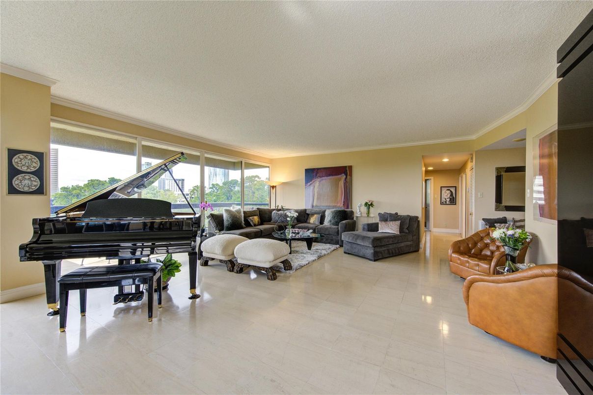 Interior, Living room, Piano, Recessed Lighting