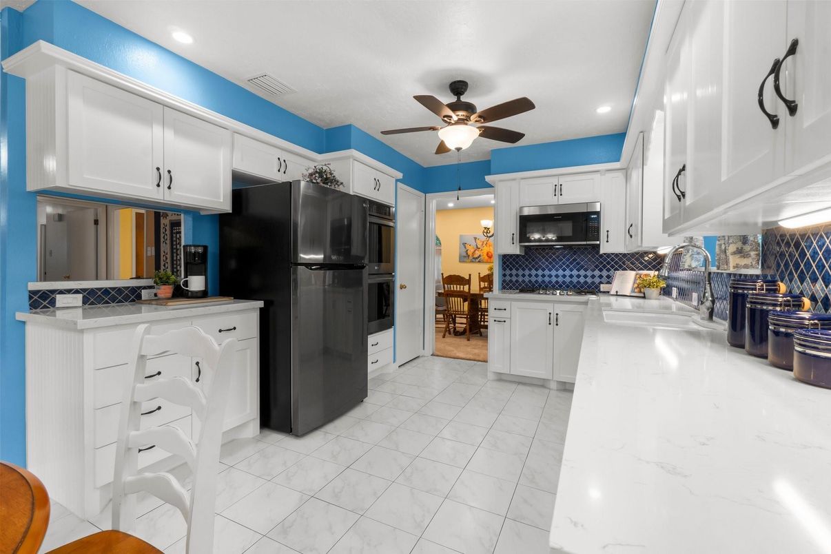 Interior, Kitchen, Marble, Recessed Lighting