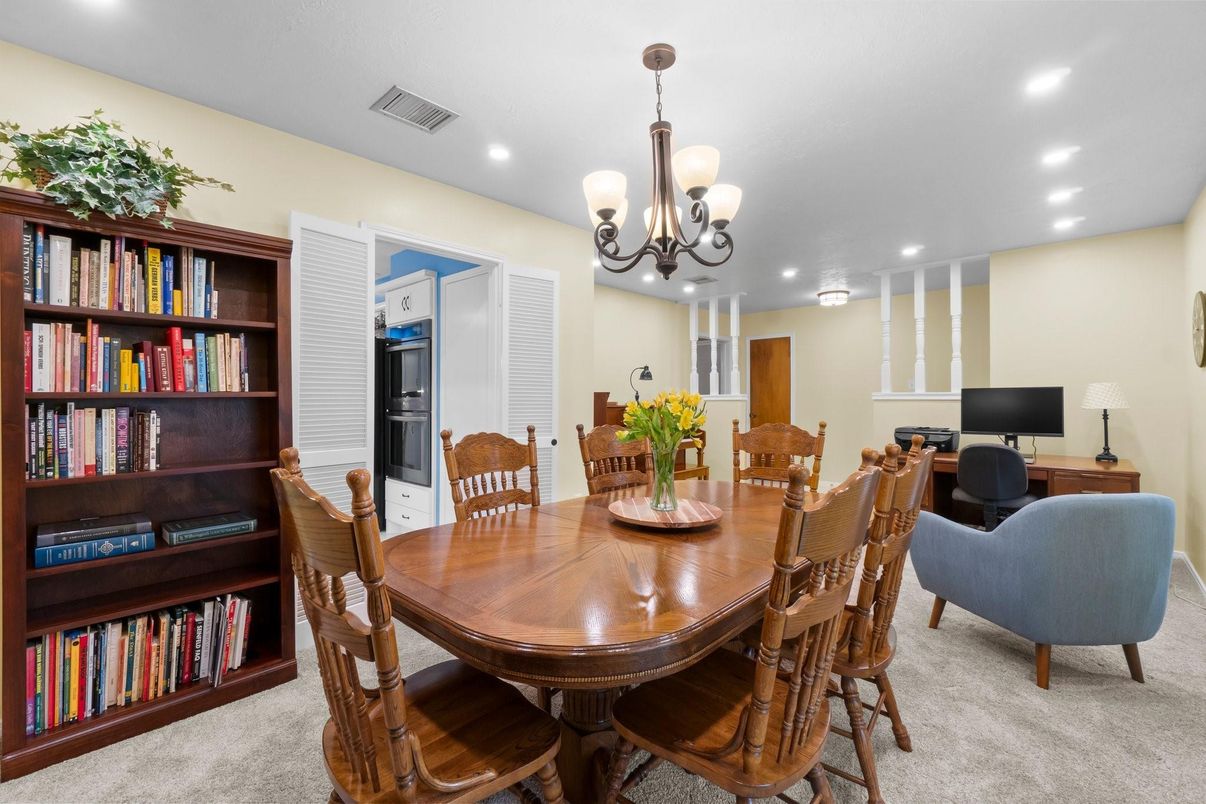 Chandelier, Dining room, Interior, Recessed Lighting