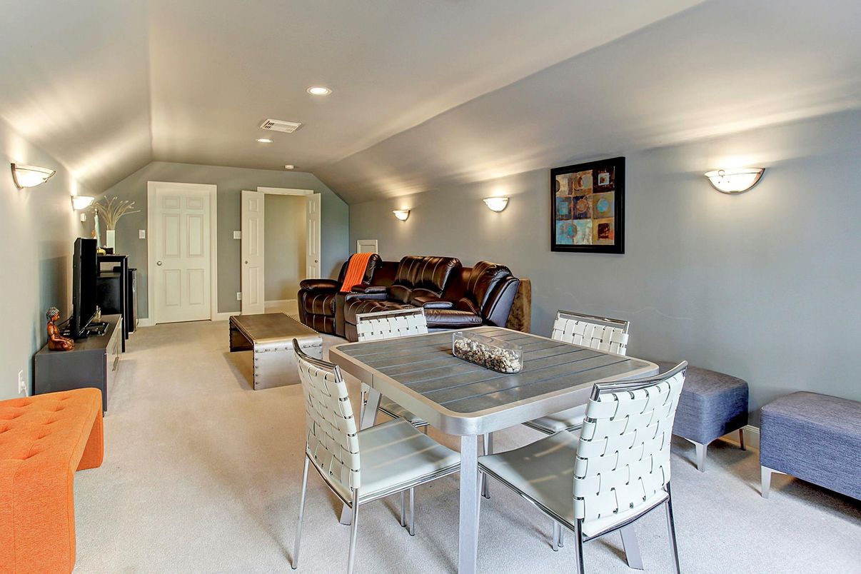 Dining room, Interior, Living room, Recessed Lighting