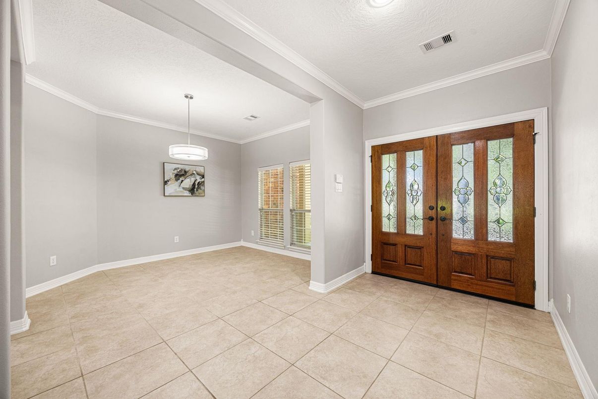 Empty room, Interior, Pendant Lights, Recessed Lighting