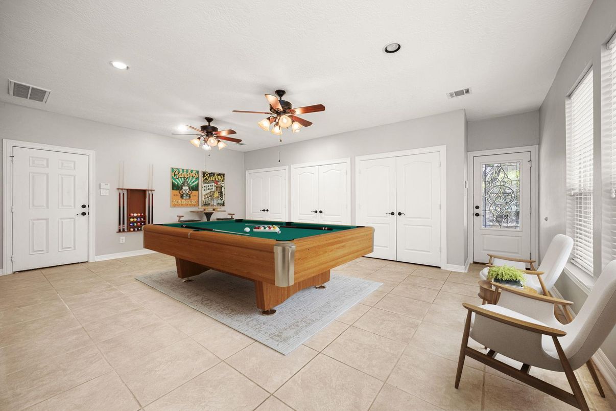 Billiard Table, Game Room, Interior, Recessed Lighting