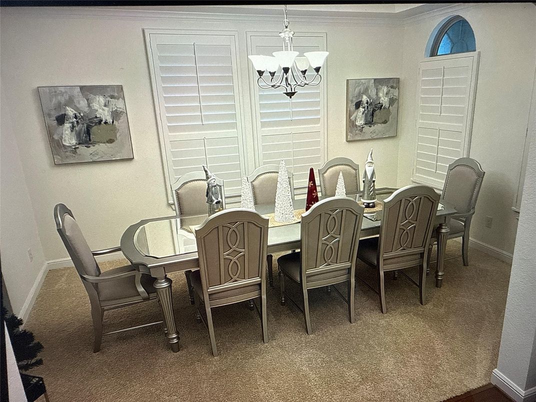 Chandelier, Dining room, Interior