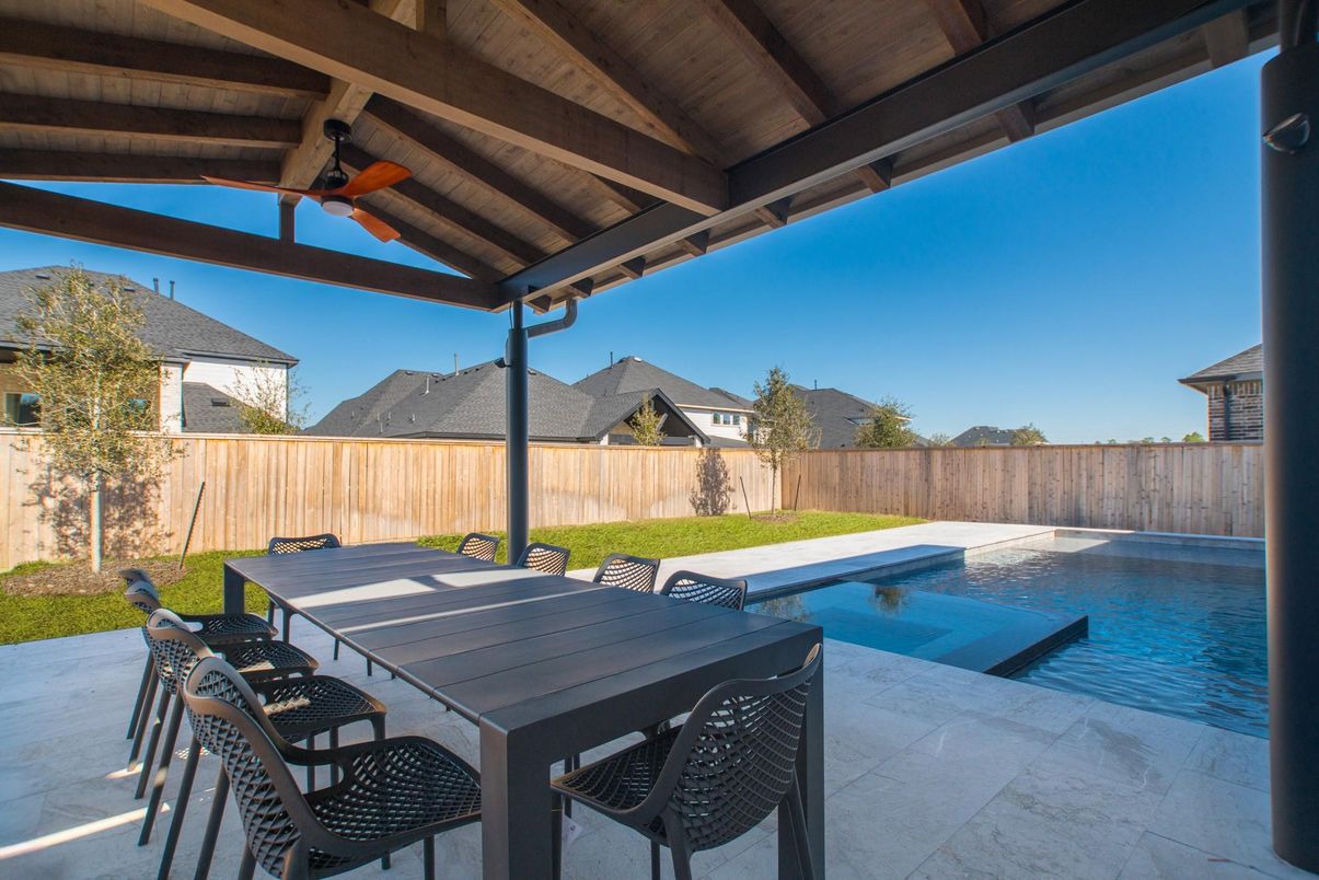 Exterior, Pool