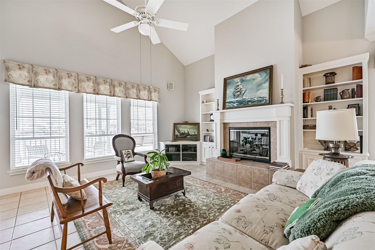 Fireplace, Interior, Living room, Pendant Lights
