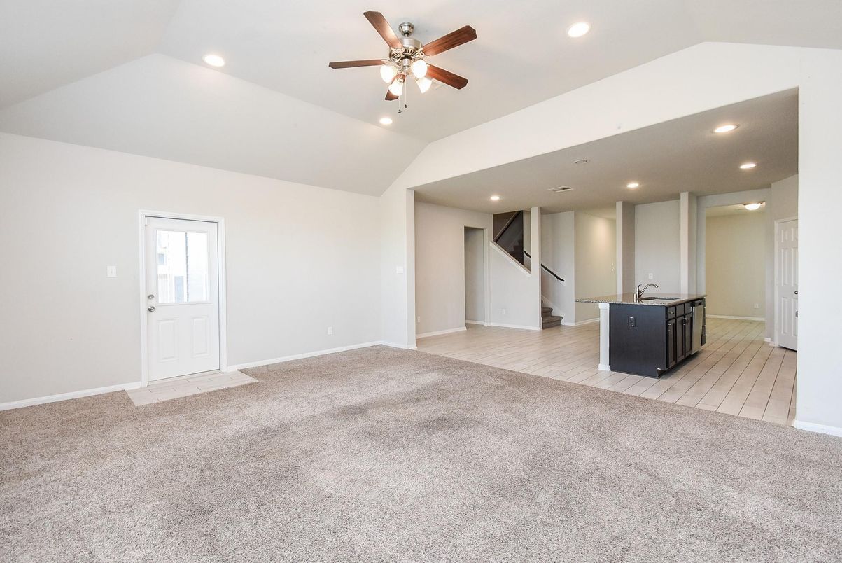 Empty room, Interior, Recessed Lighting