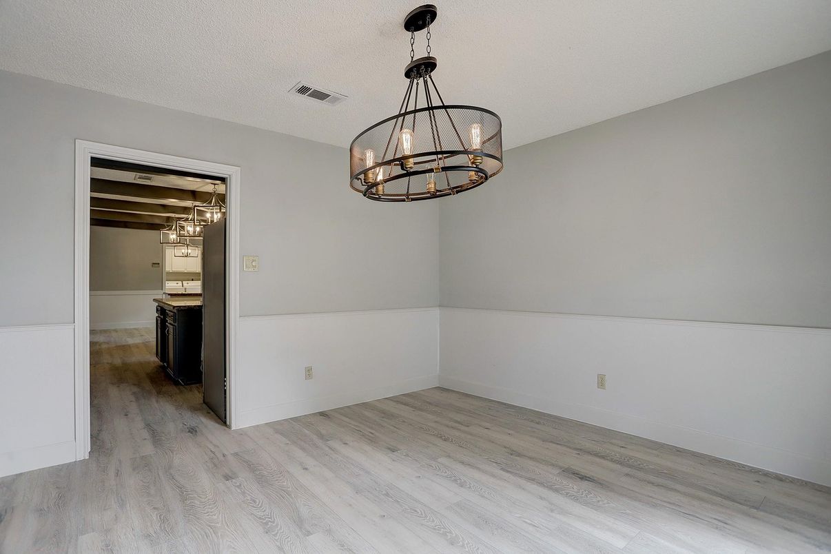 Chandelier, Empty room, Interior, Pendant Lights, Wood Texture Flooring