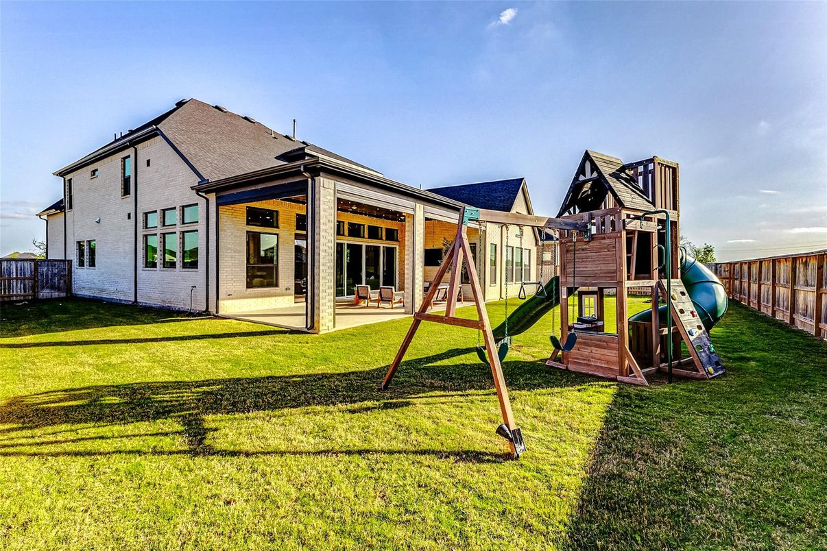 Backyard, Exterior, Playground