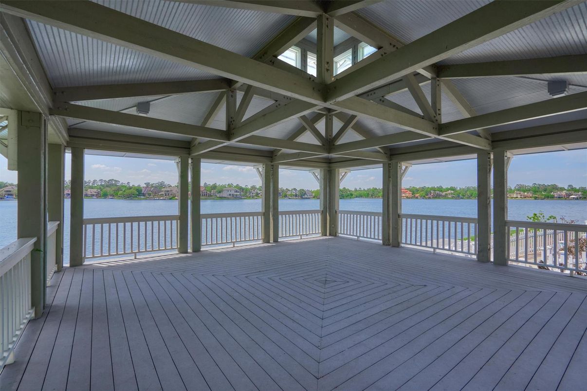 Exterior, Water