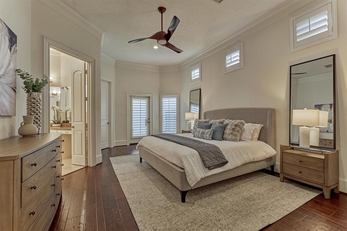 Bedroom, Interior, Recessed Lighting, Wood Texture Flooring