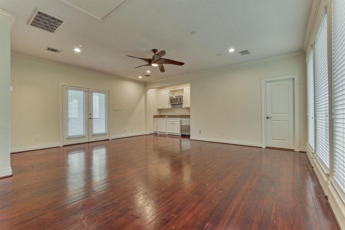 Empty room, Interior, Recessed Lighting, Wood Texture Flooring