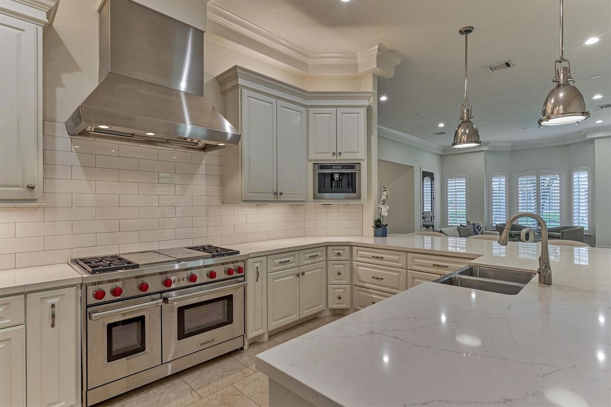 Interior, Kitchen, Pendant Lights, Recessed Lighting, Stainless Steel Appliances