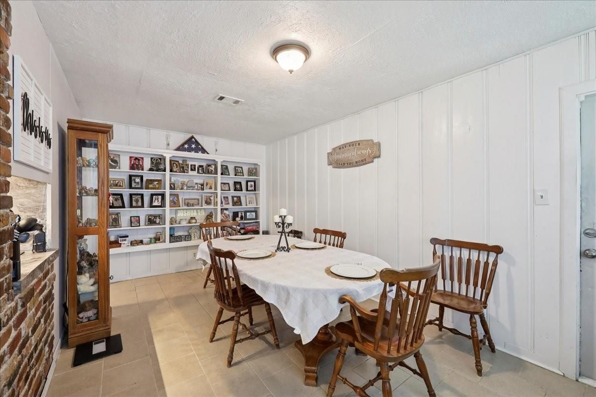 Dining room, Interior