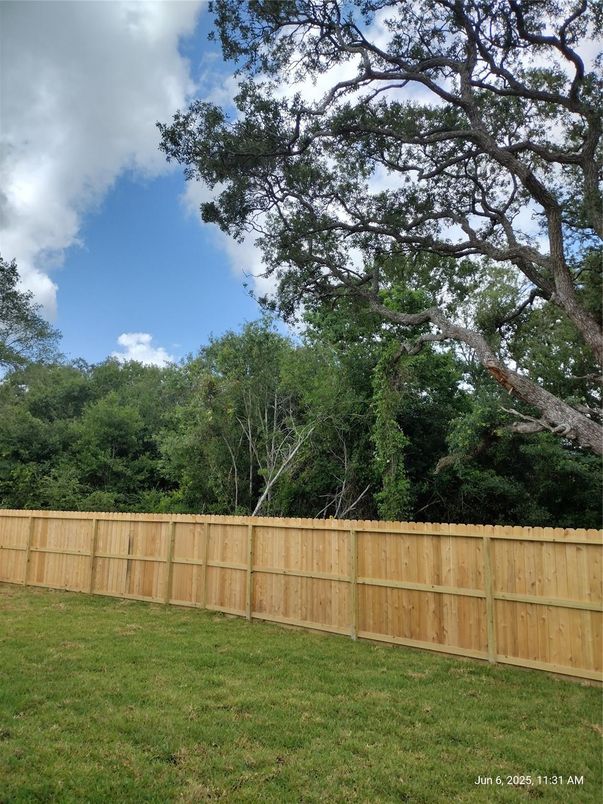Backyard, Exterior