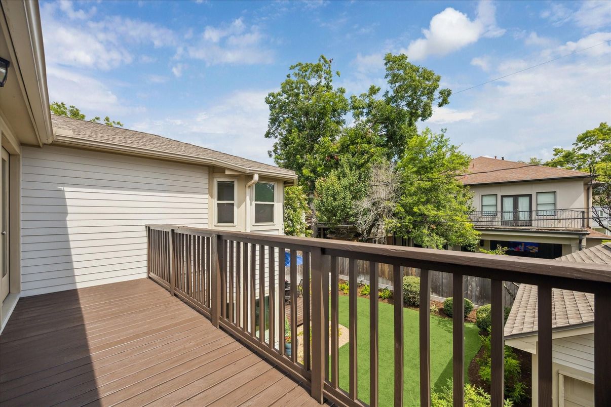 Exterior, Wood Texture Flooring