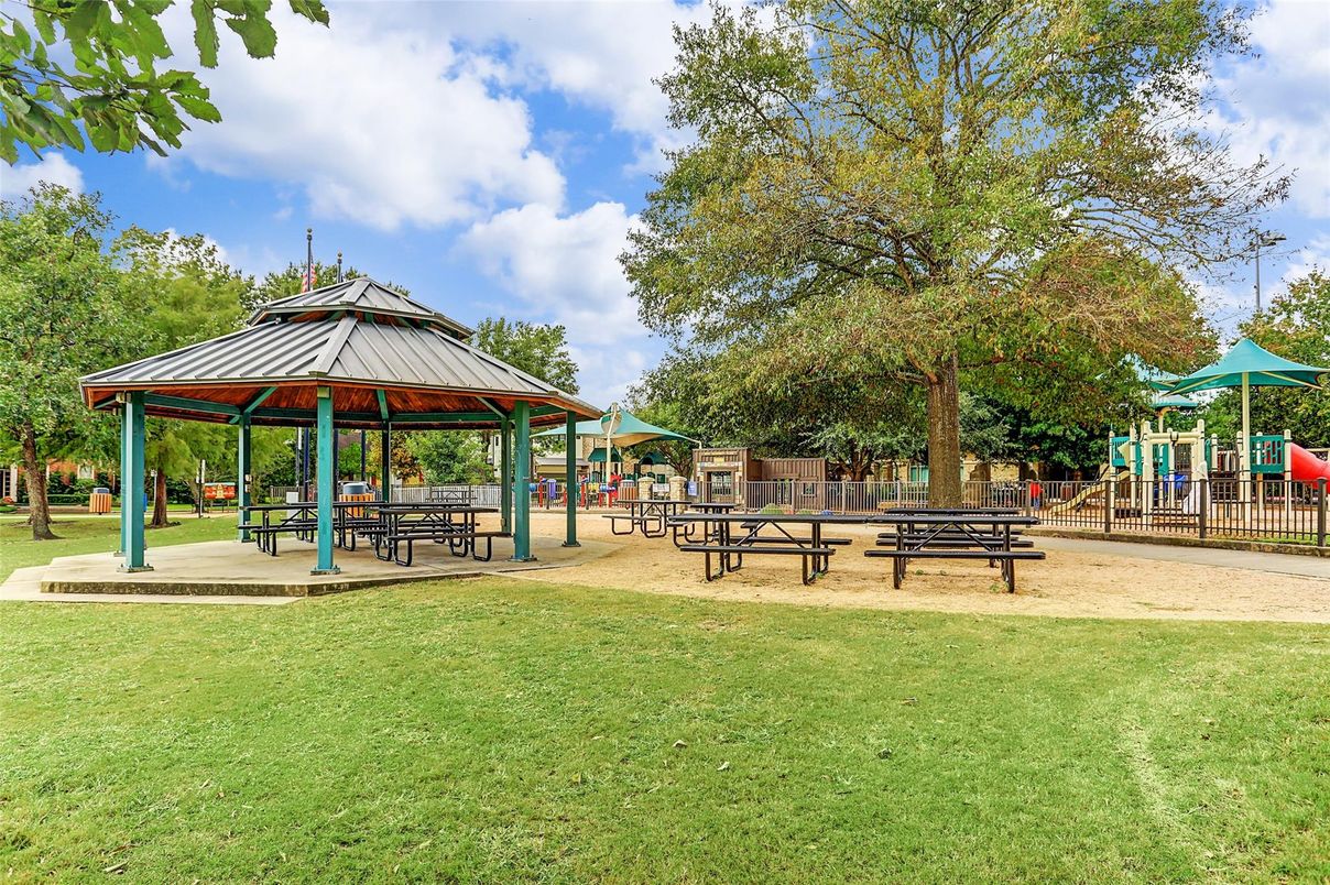 Backyard, Exterior, Playground