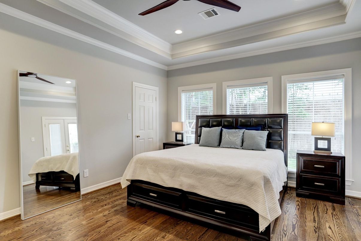 Bedroom, Interior, Recessed Lighting, Wood Texture Flooring
