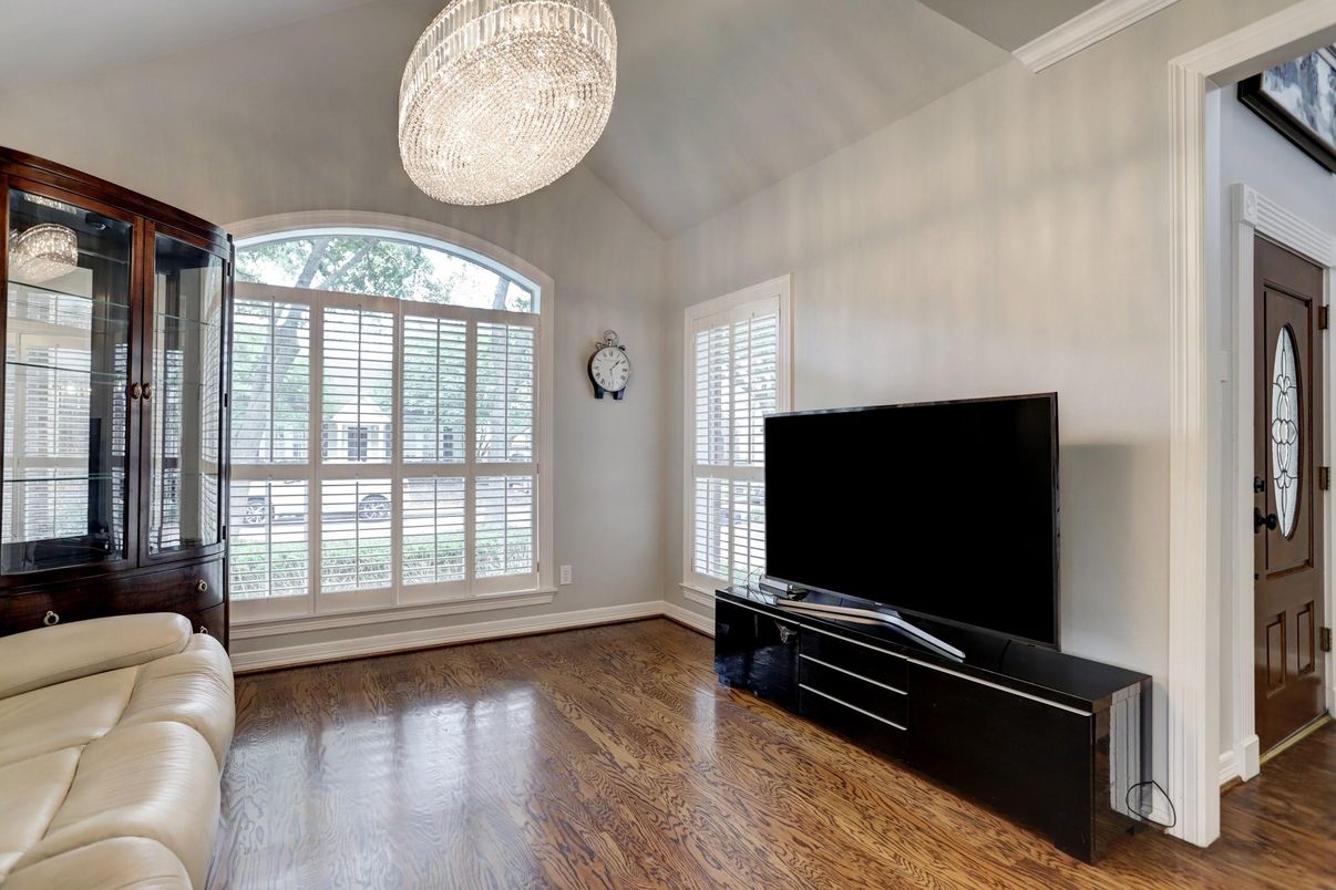Chandelier, Interior, Living room, Wood Texture Flooring