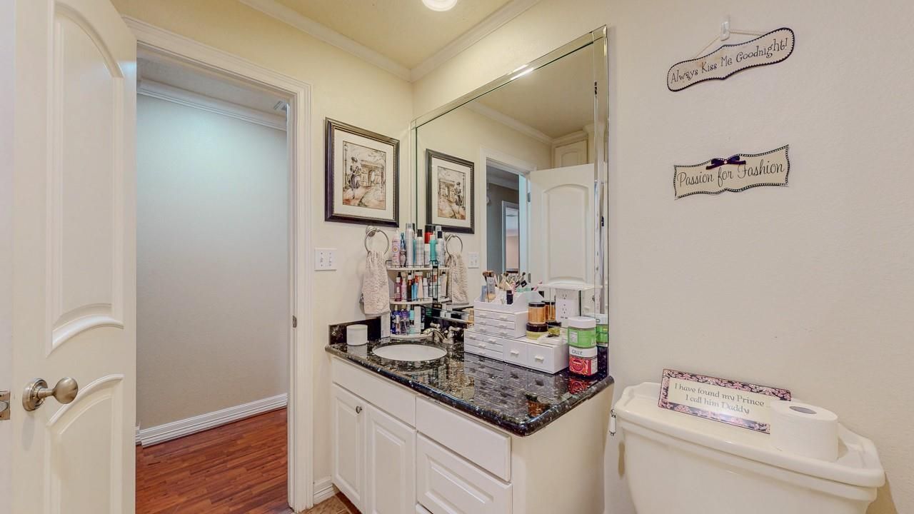 Bathroom, Interior, Recessed Lighting, Wood Texture Flooring
