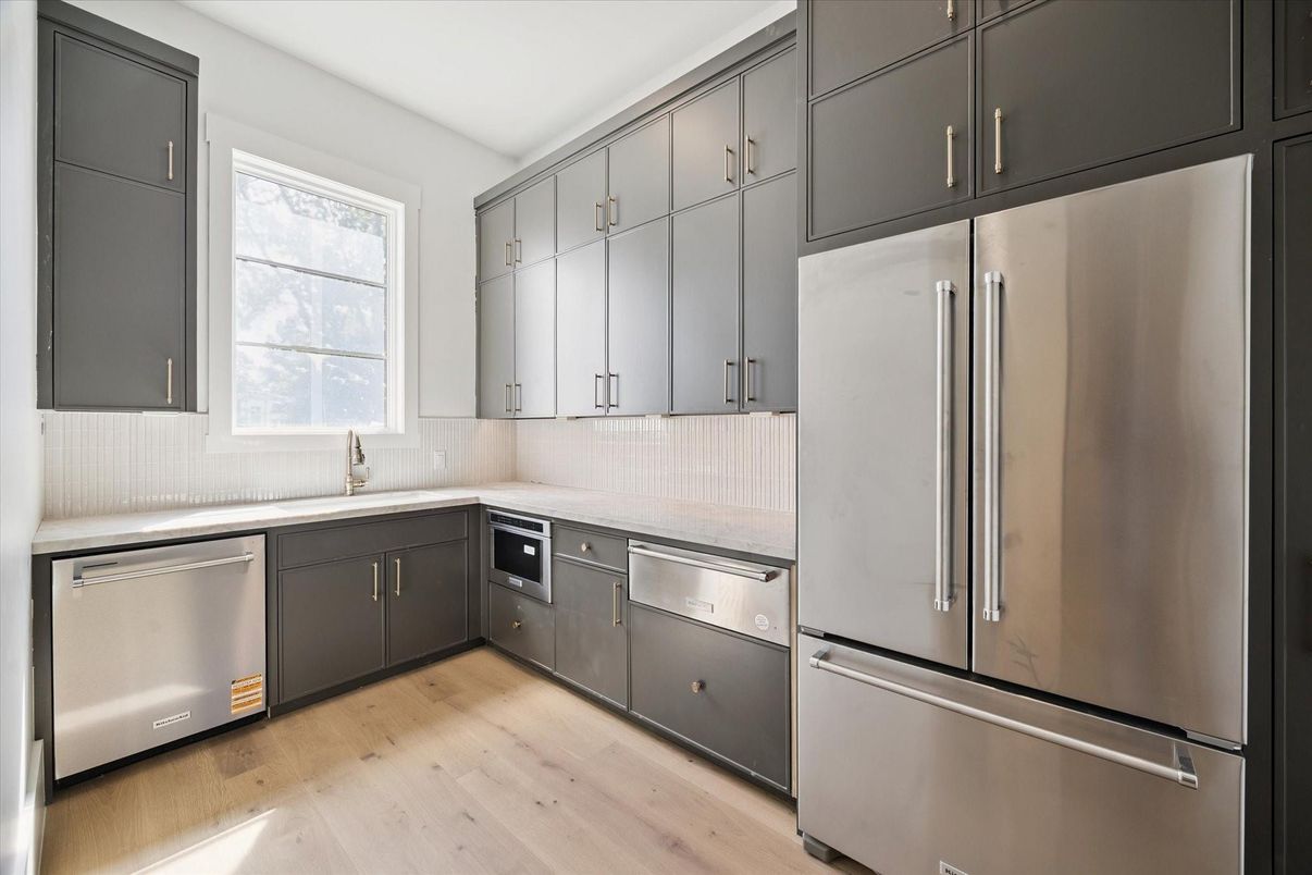 Interior, Kitchen, Stainless Steel Appliances, Wood Texture Flooring