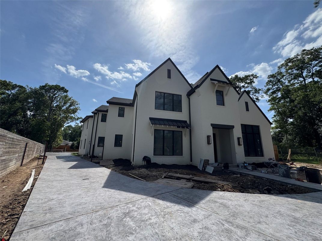 Backyard, Exterior, Facade, Farmhouse