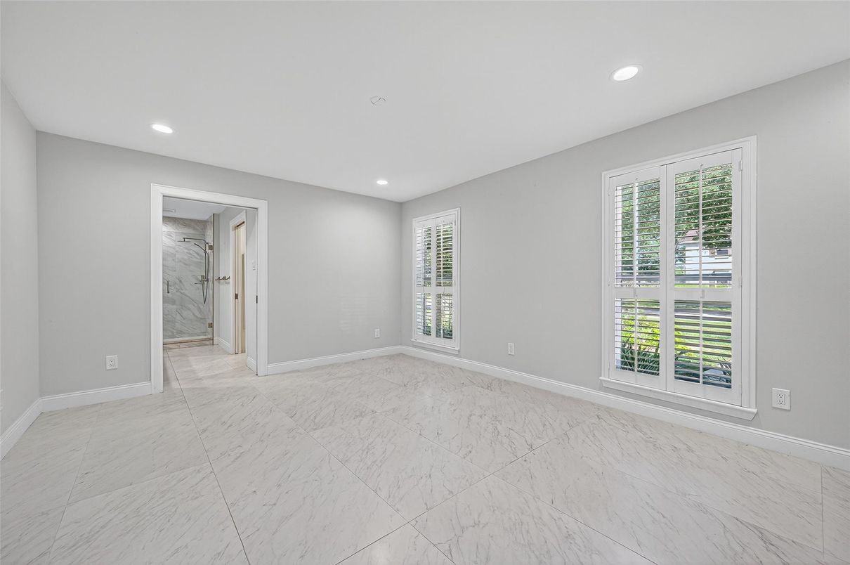 Empty room, Interior, Marble, Recessed Lighting