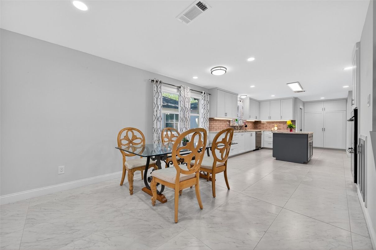 Dining room, Interior, Kitchen, Marble, Recessed Lighting