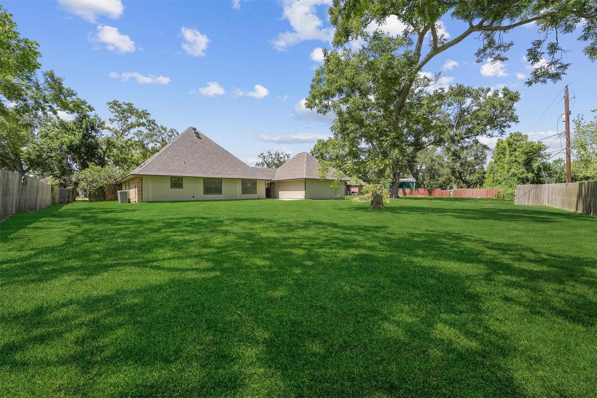 Backyard, Exterior, Playground