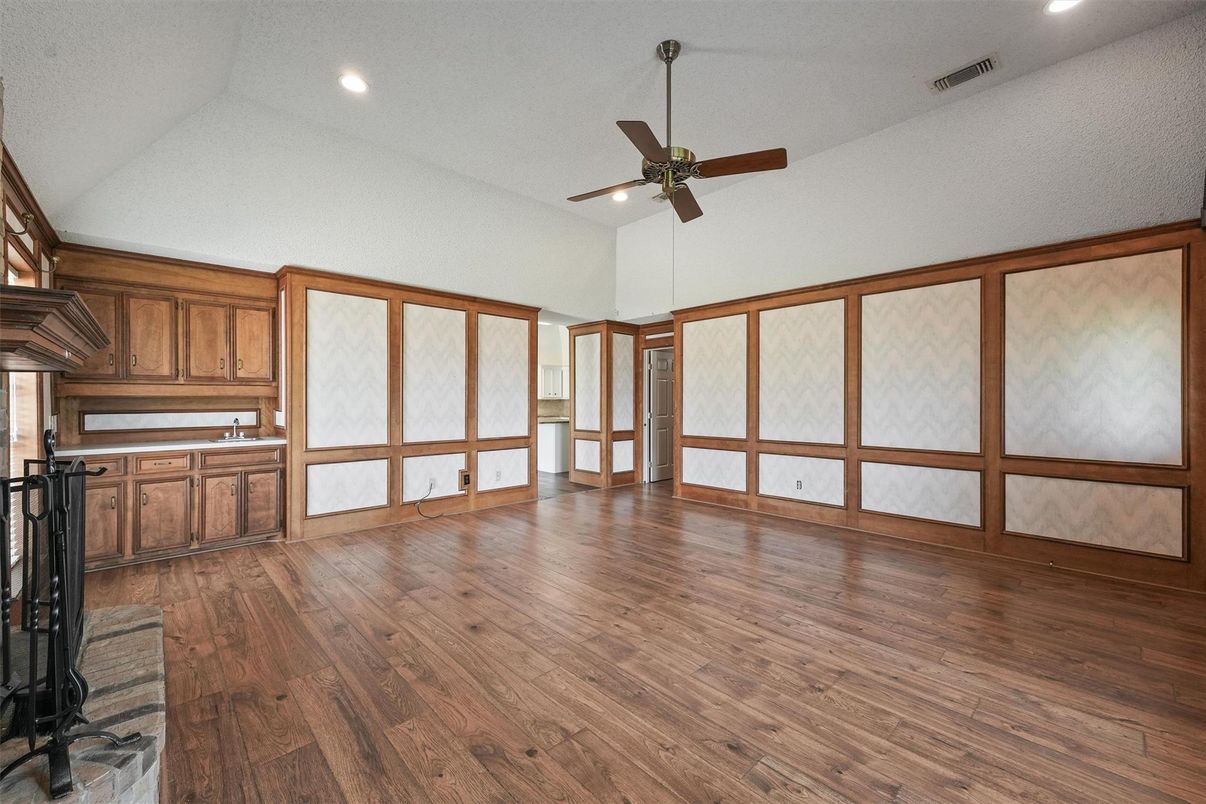 Empty room, Interior, Kitchen, Recessed Lighting, Wood Texture Flooring