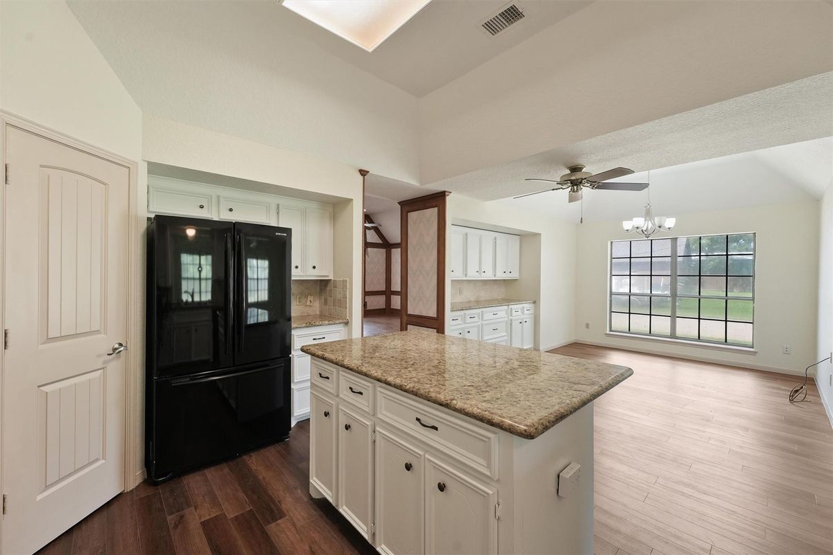 Chandelier, Interior, Kitchen, Wood Texture Flooring