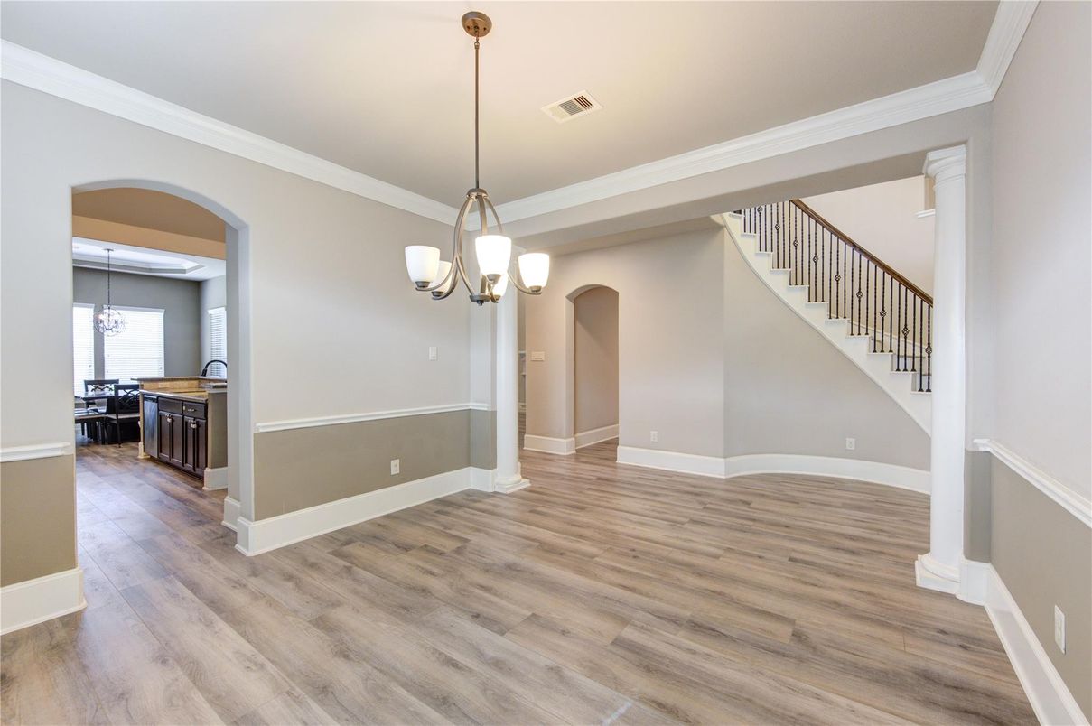 Empty room, Interior, Pendant Lights, Wood Texture Flooring