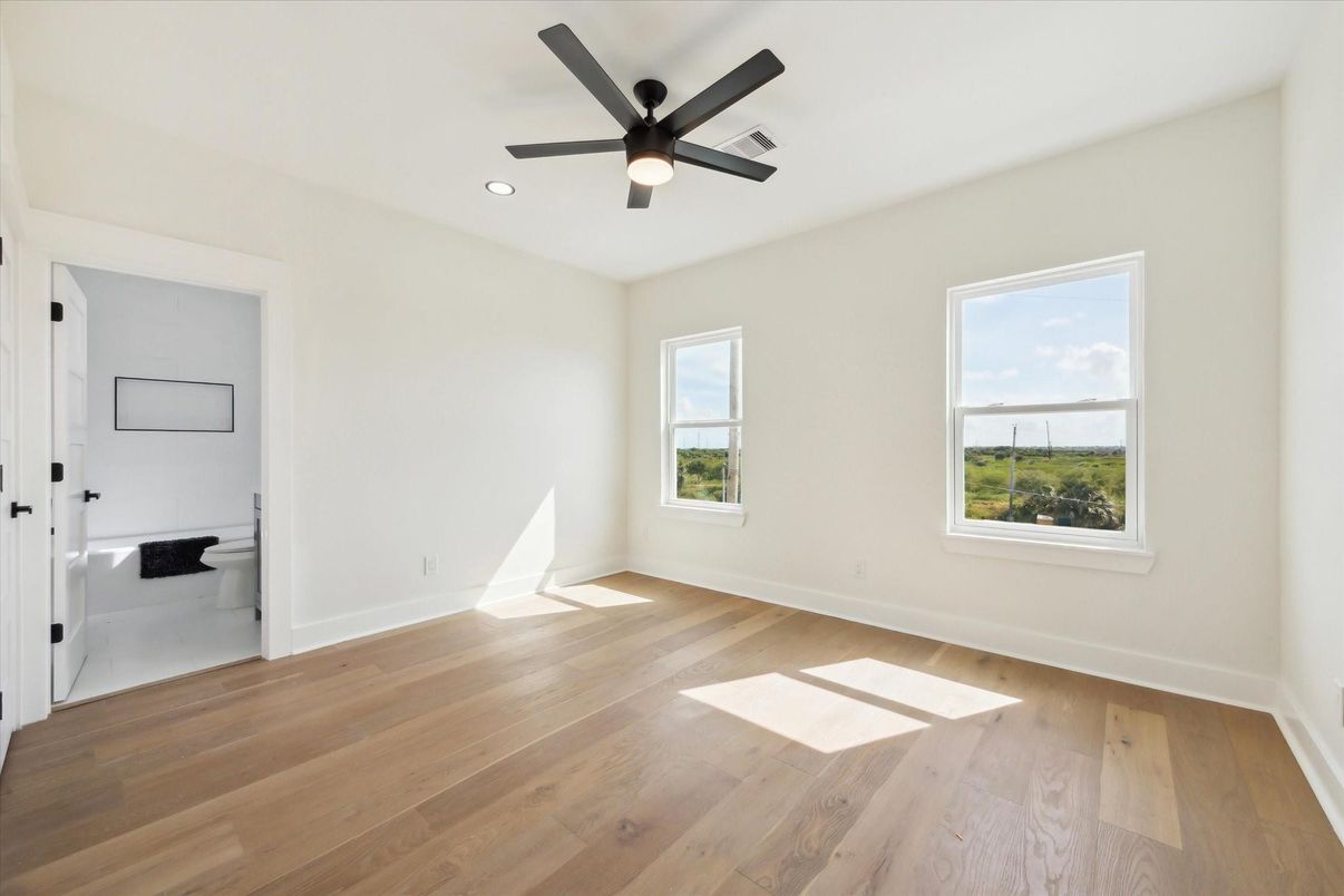 Bathroom, Empty room, Interior, Recessed Lighting, Wood Texture Flooring