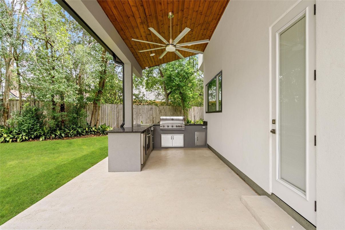 Backyard, Exterior