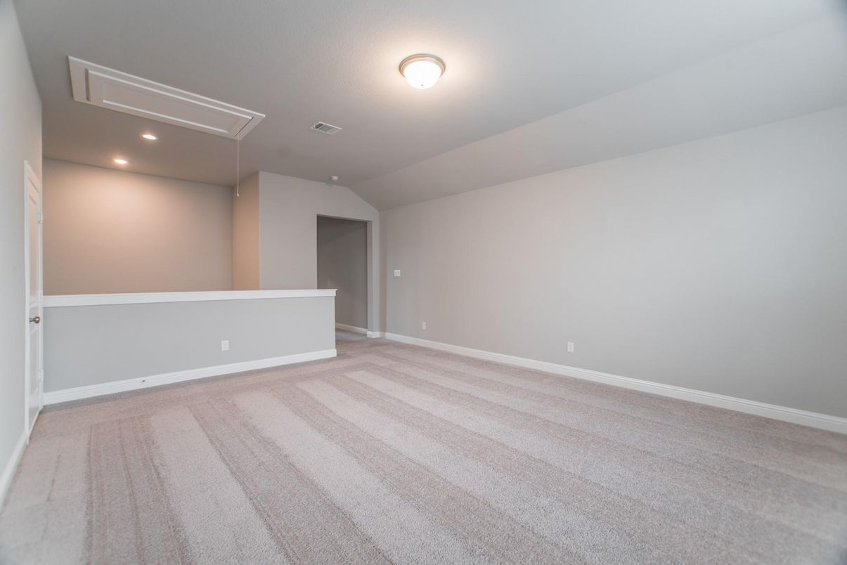 Empty room, Interior, Recessed Lighting