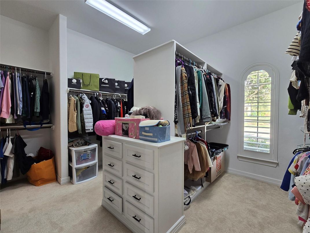 Interior, Walk-in Closets