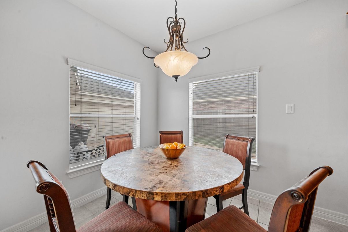 Dining room, Interior, Pendant Lights