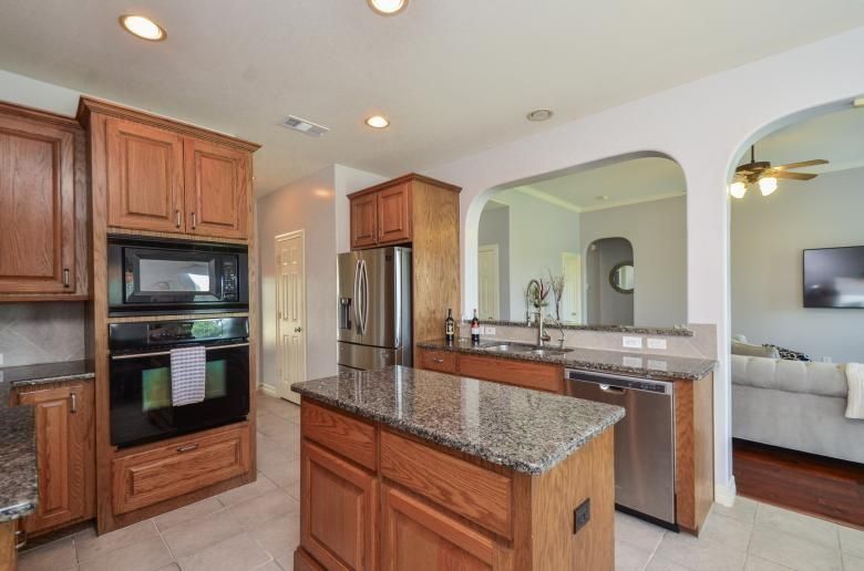 Interior, Kitchen, Living room, Recessed Lighting, Stainless Steel Appliances
