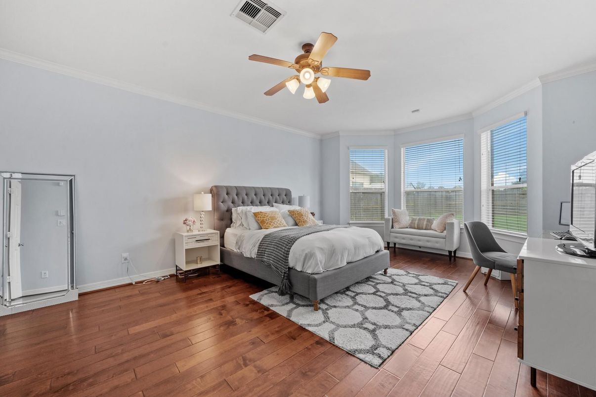 Bedroom, Home Office, Interior, Wood Texture Flooring