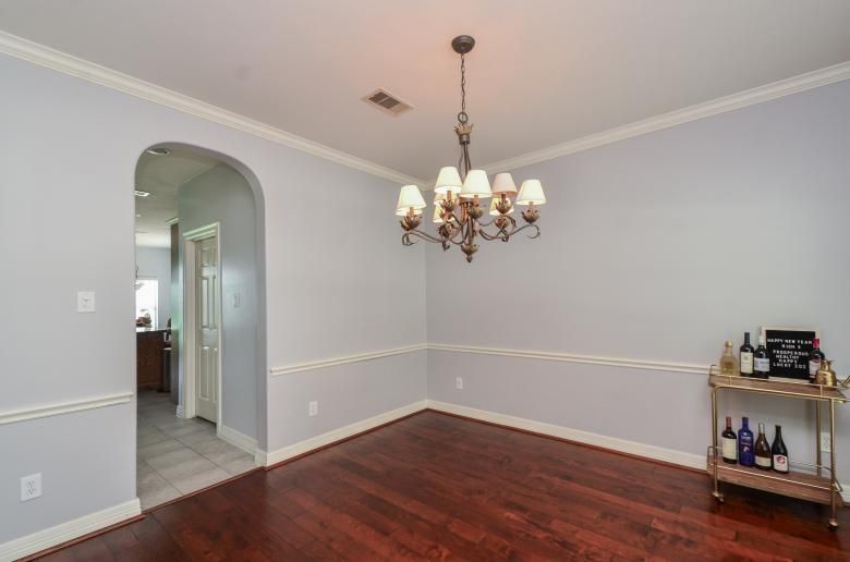 Chandelier, Empty room, Interior, Wood Texture Flooring